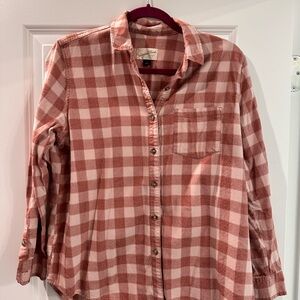 Universal Thread Plaid Button-Up Shirt - Red and White